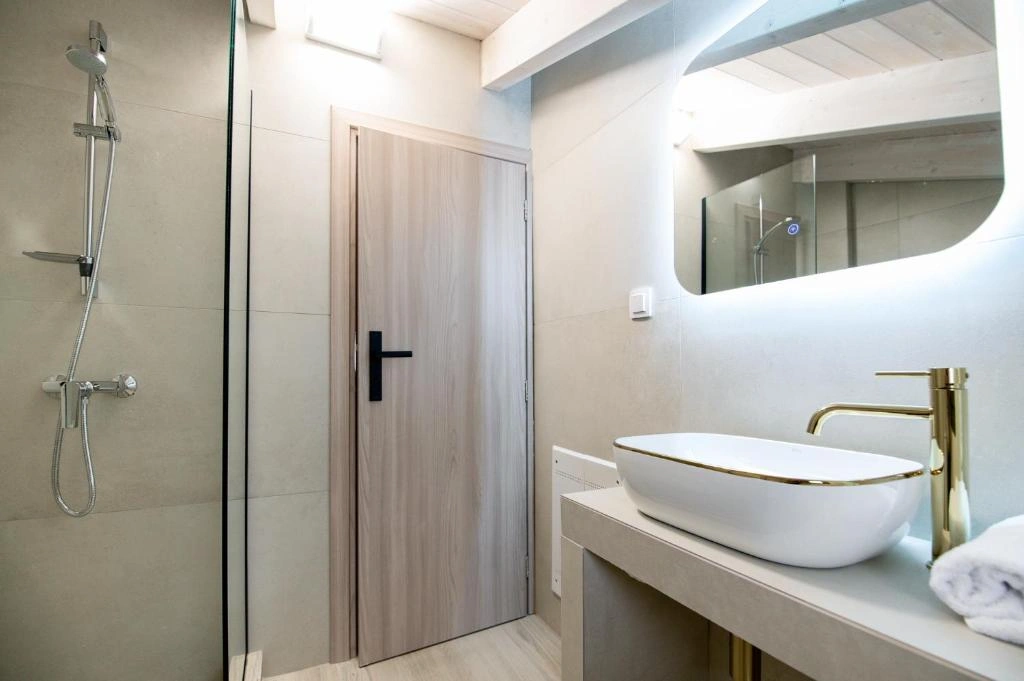 Suite 7 - Gallery 31